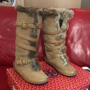 Tory Burch Camel 281 Fur Jaden